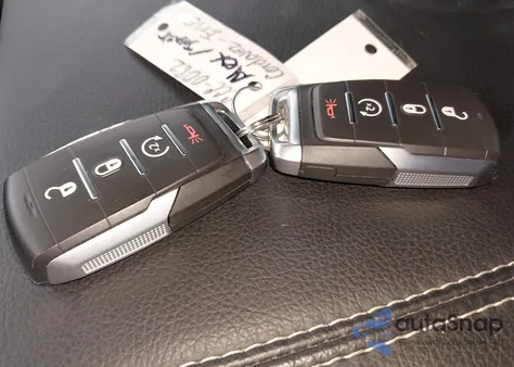 2025 Ram 1500 Warlock 4X4 5'7 Box z USA, uszkodzony, nr VIN 1C6SRFGP5SN635409